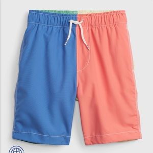 NWT Boys’ Gap XXL Blue Multi Kids 100% Recycled Polyester Printed Swim Trunks